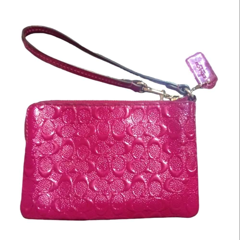 Coach Hot Pink Patent Leather Wristlet with Gold Hardware - Picture 2 of 9